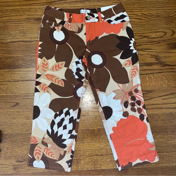 LOFT Pants - LOFT Floral Capris in Brown, Orange, and White